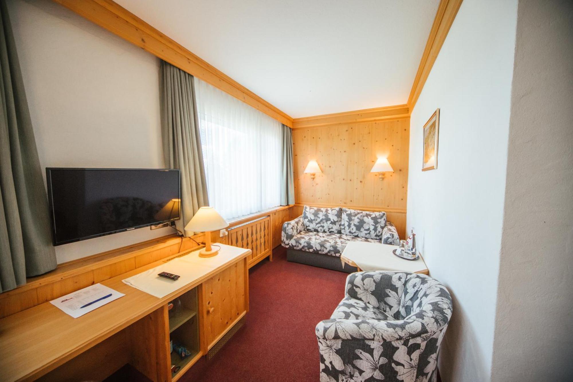 Hotel Waldeck Mit Restaurant "Florian'S" Feldberg  Habitación foto